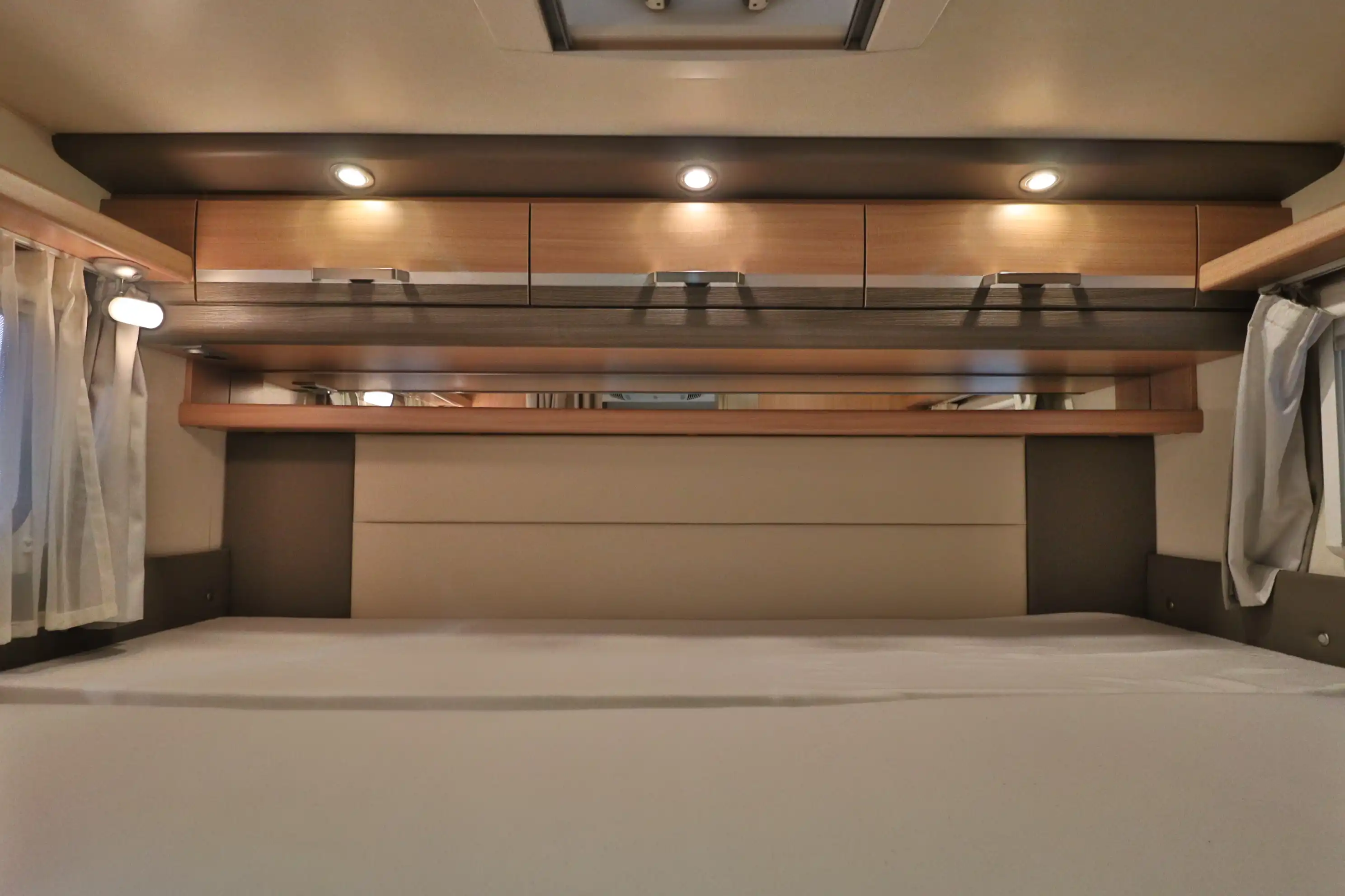 KNAUS SKY Traveller 650 DG